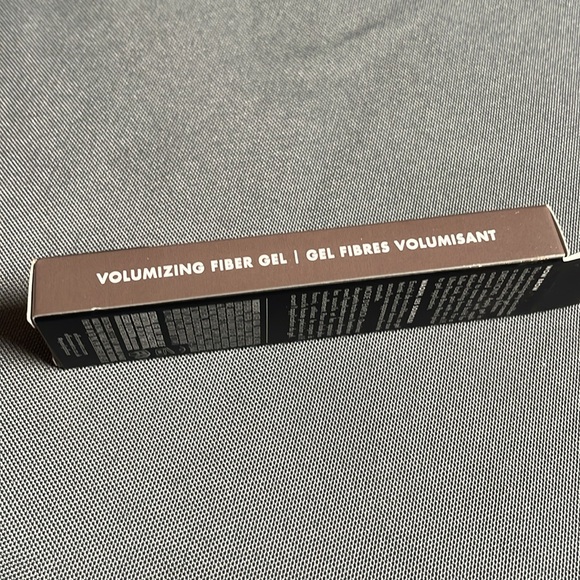 e.l.f. Wow Brow Tinted Gel in Neutral Brown - Picture 3 of 5